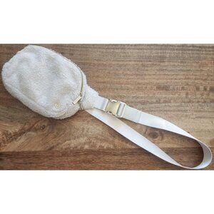 Lululemon Everywhere Belt Bag Womens White Sherpa Fleece Gold Hardware Purse